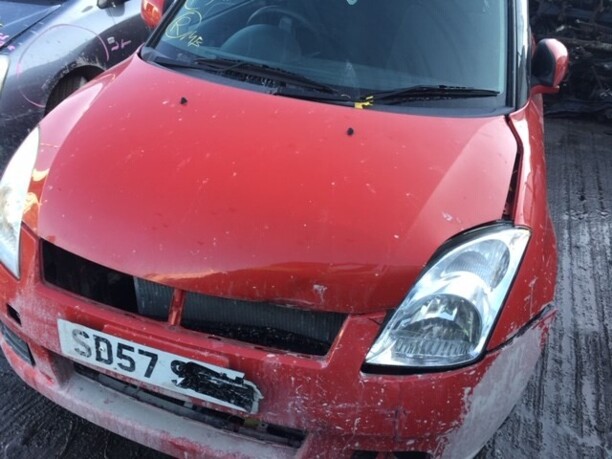 Весь автомобиль на запчасти для Suzuki Swift III 2004 - 2010