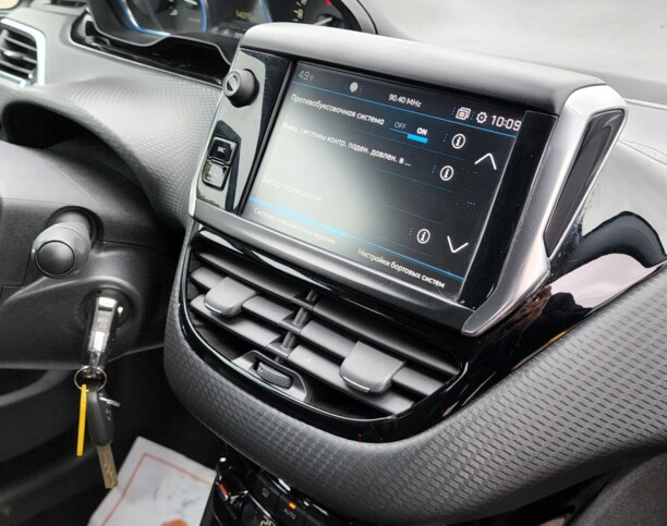 Peugeot 2008 I · Рестайлинг, 2019 г.