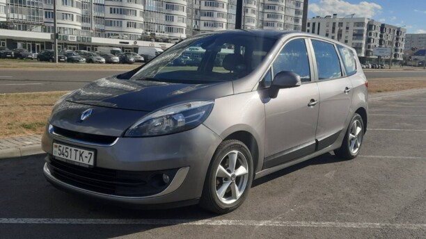 Renault Grand Scenic III · Рестайлинг, 7 мест, 2012 г.