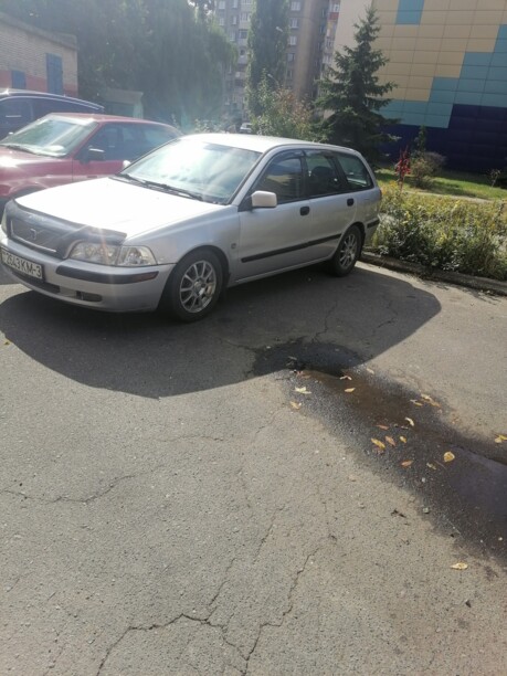 Volvo V40 I · Рестайлинг, 2000 г.