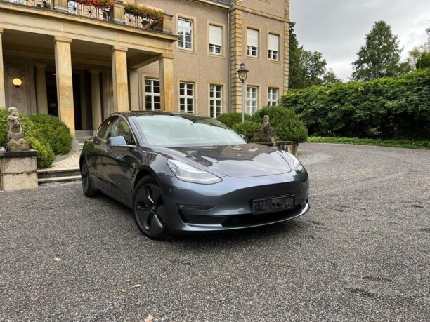 Tesla Model 3, 2020 г.