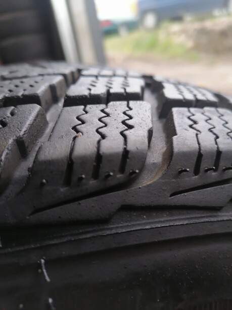 Легковые шины Nexen 225/65 R17 2 шт.