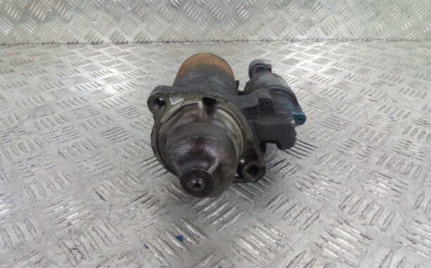 Стартер для Audi A4 B6 2000 - 2006