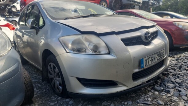 Рычаг заднего стеклоочистителя для Toyota Auris I (E150) 2006-2010