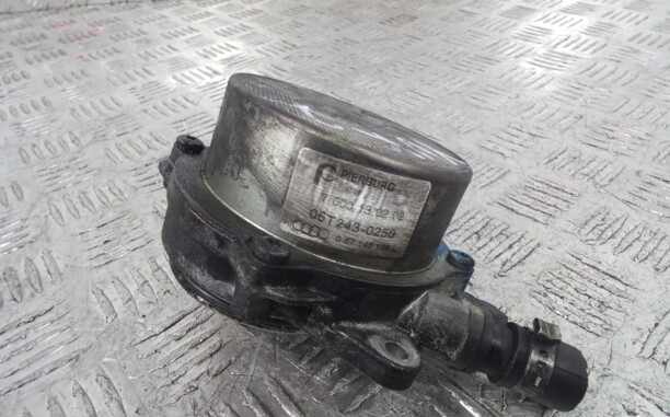 Вакуумный насос для Audi A4 B6 2000 - 2006
