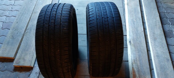 Легковые шины GoodYear 245/45 R18 2 шт.