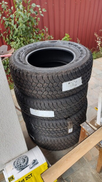Легковые шины GoodYear Wrangler All-Terrain Adventure 265/65 R17 4 шт.
