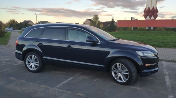 Audi Q7 4L, 7 мест, 2007 г.
