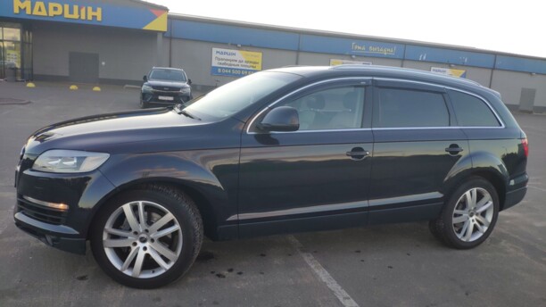 Audi Q7 4L, 7 мест, 2007 г.