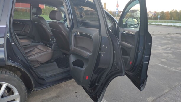 Audi Q7 4L, 7 мест, 2007 г.