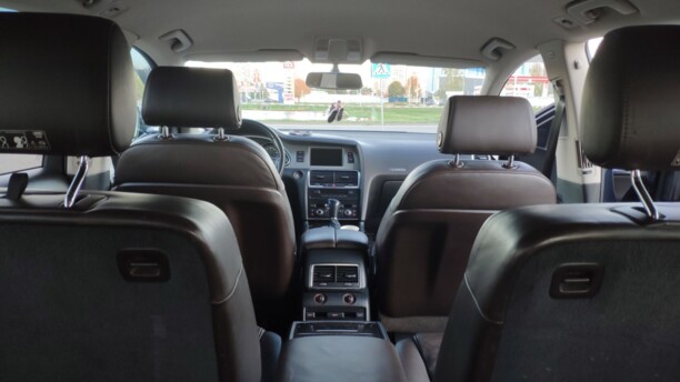 Audi Q7 4L, 7 мест, 2007 г.