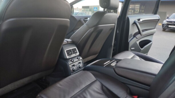 Audi Q7 4L, 7 мест, 2007 г.