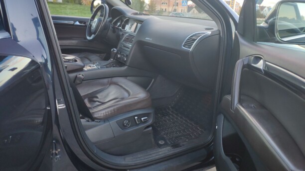 Audi Q7 4L, 7 мест, 2007 г.