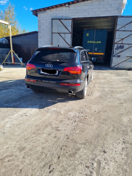 Audi Q7 4L, 7 мест, 2007 г.