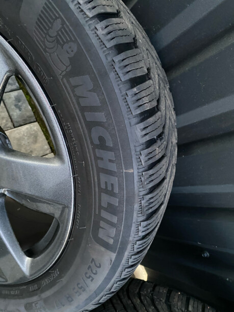 Легковые шины Michelin Alpine 6 225/55 R17 4 шт.
