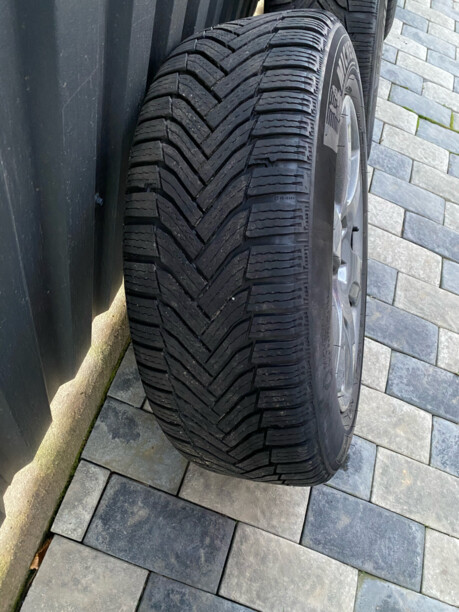 Легковые шины Michelin Alpine 6 225/55 R17 4 шт.