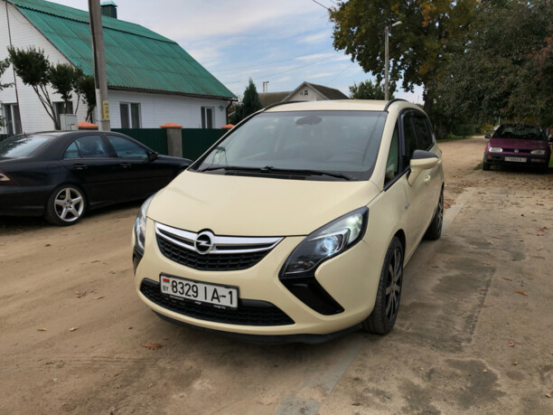 Opel Zafira C, 7 мест, 2012 г.