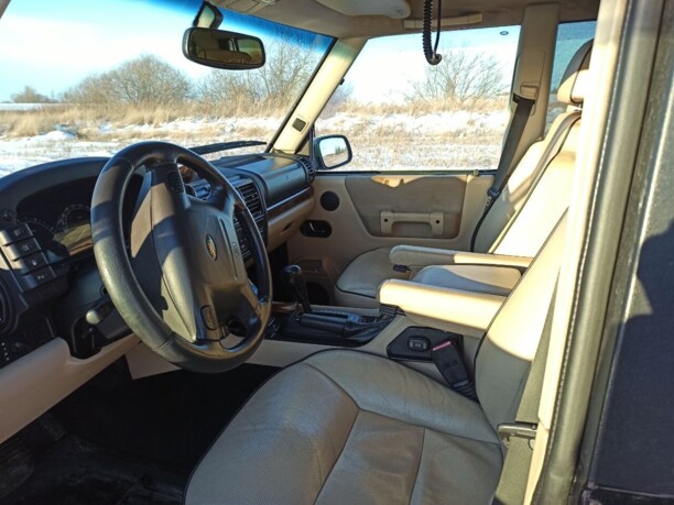 Land Rover Discovery II, 7 мест, 2003 г.