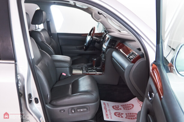 Lexus LX III, 2008 г.