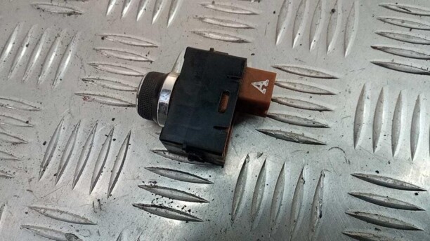 Кнопка обогрева сидений для Nissan Murano III (Z52) 2014 - ...