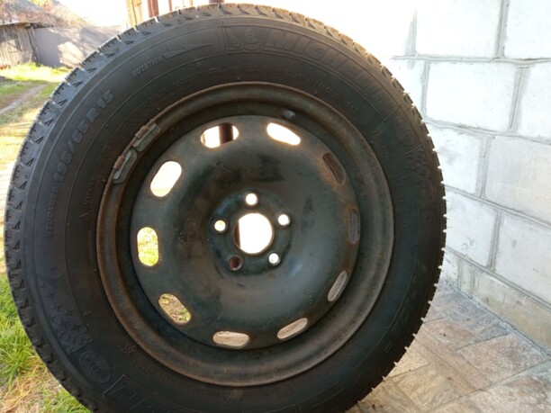 Легковые шины Michelin X-ice 195/65 R15 4 шт.