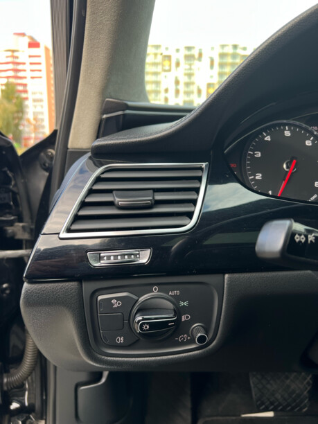 Audi A8 D4, 2012 г.