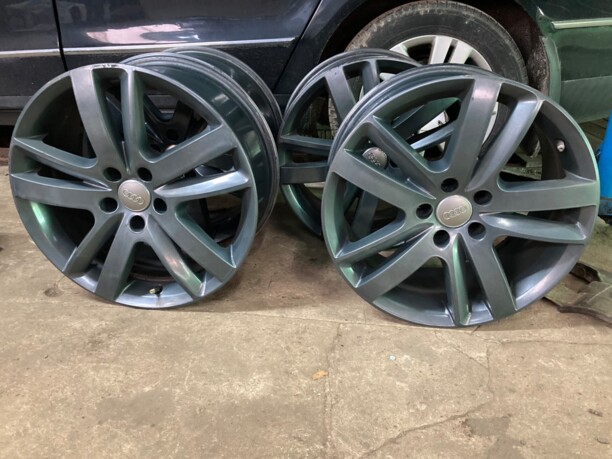 Audi R18 8x18 5x112 4 шт.