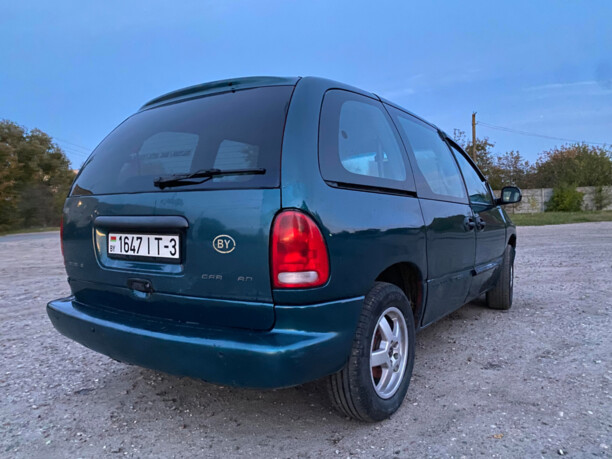 Dodge Caravan III, 7 мест, 2000 г.