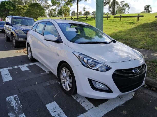 Петли левой передней двери для Hyundai i20 I 2008 - 2012