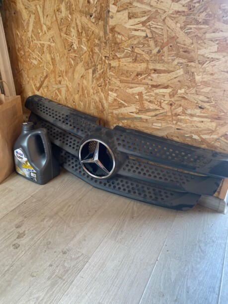 Бамперная решетка для Mercedes-Benz Vito W447 2014 - ...