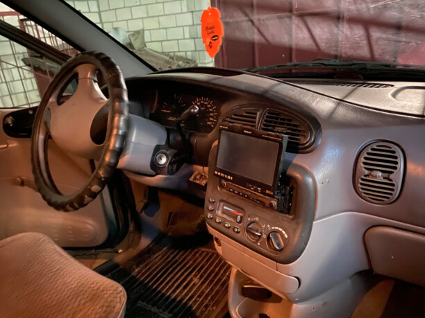 Dodge Caravan III, 7 мест, 2000 г.