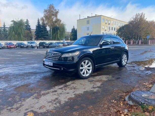 Infiniti FX I, 2002 г.