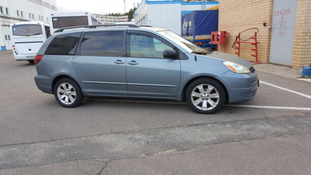 Toyota Sienna II (XL20), 7 мест, 2005 г.