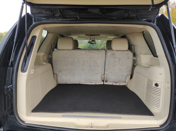 Cadillac Escalade III, 7 мест, 2007 г.