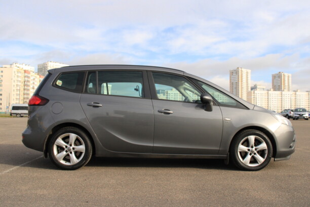 Opel Zafira C, 2016 г.