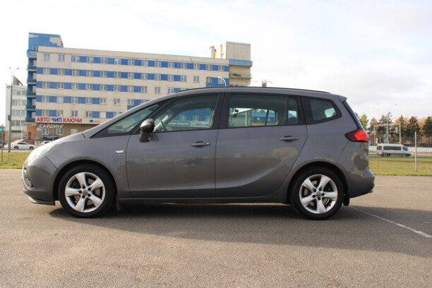 Opel Zafira C, 2016 г.