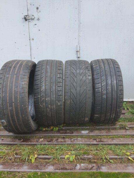 Легковые шины Hankook 235/45 R17 4 шт.