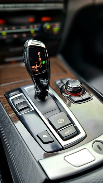 BMW 7 серия F01, F04, 2011 г.