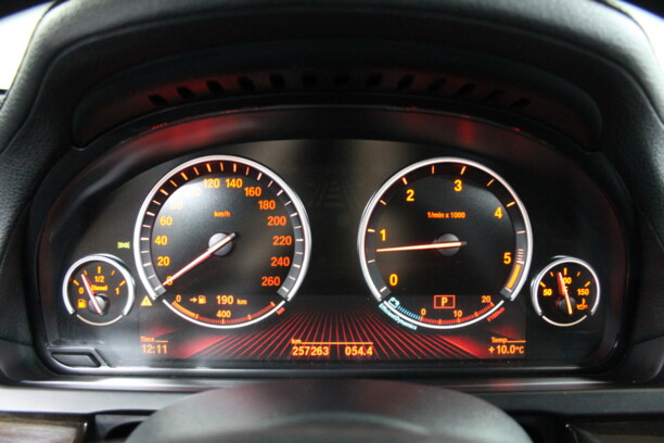 BMW 7 серия F01, F04, 2011 г.