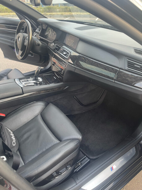 BMW 7 серия F01, F04, 2011 г.
