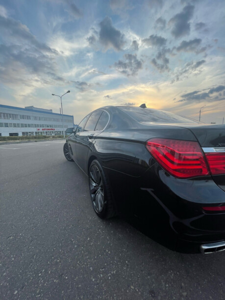 BMW 7 серия F01, F04, 2011 г.