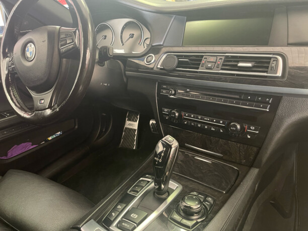 BMW 7 серия F01, F04, 2011 г.