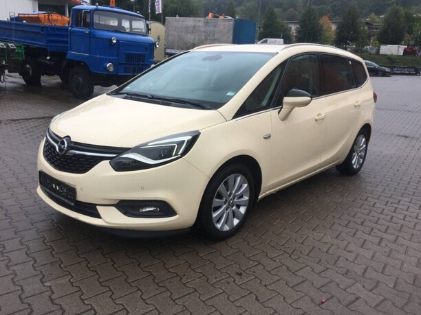 Opel Zafira C · Рестайлинг, 7 мест, 2017 г.