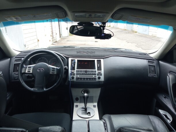 Infiniti FX I, 2006 г.