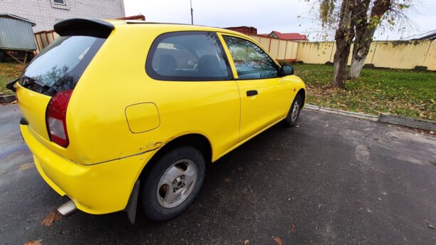 Mitsubishi Colt V, 1998 г.