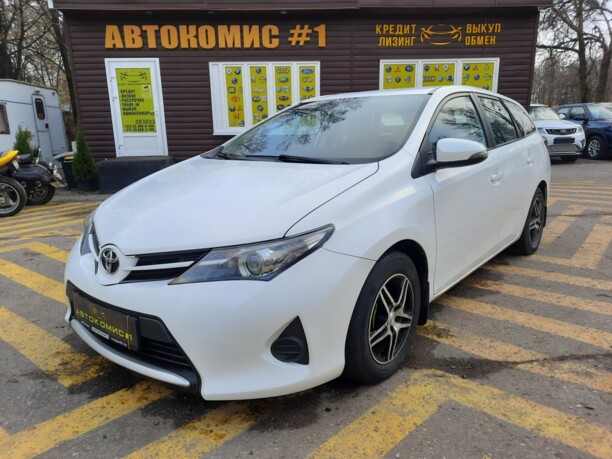 Toyota Auris II (E180), 2014 г.