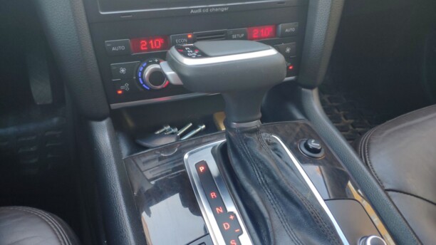 Audi Q7 4L, 7 мест, 2007 г.