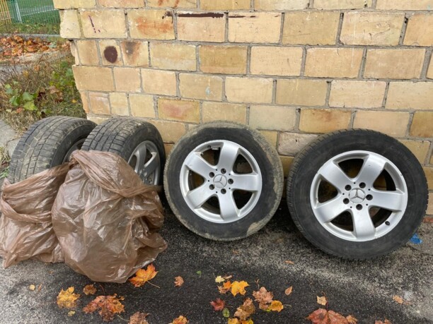 Легковые шины Continental ContiWinterContact 225/55 R16 4 шт.