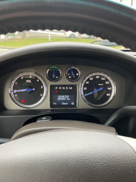 Cadillac Escalade III, 7 мест, 2010 г.