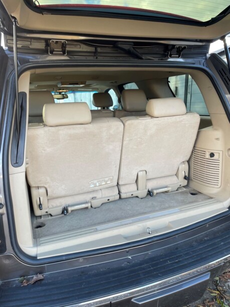 Cadillac Escalade III, 7 мест, 2010 г.